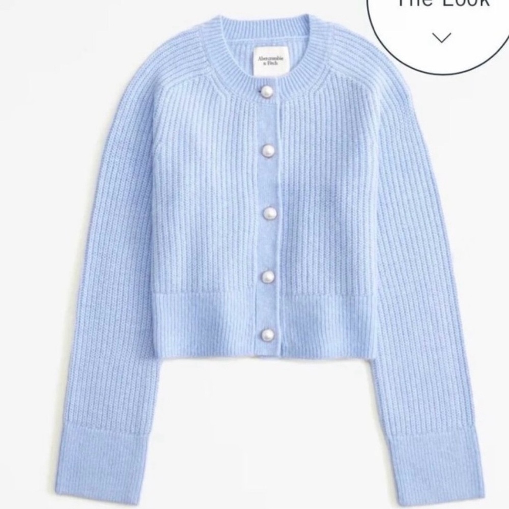 Abercrombie & Fitch Crew Pearl Button Cardigan